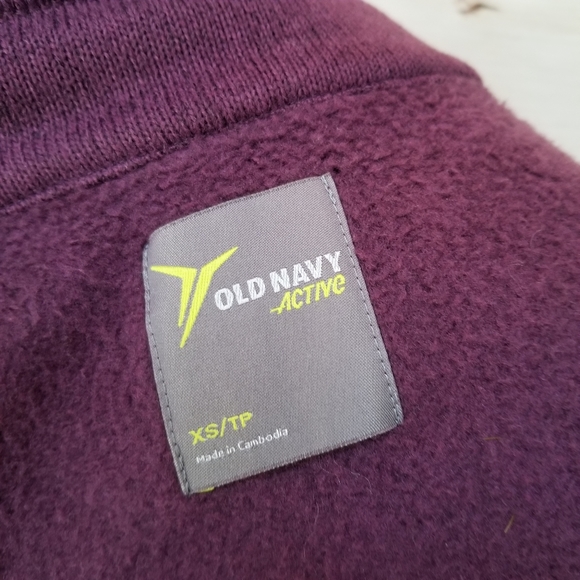 3/$28 Old Navy Active Women's Vest Sz XS - Picture 6 of 8